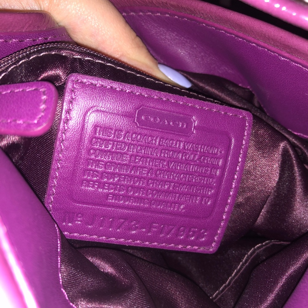 Authentic coach purse that is practically nwot